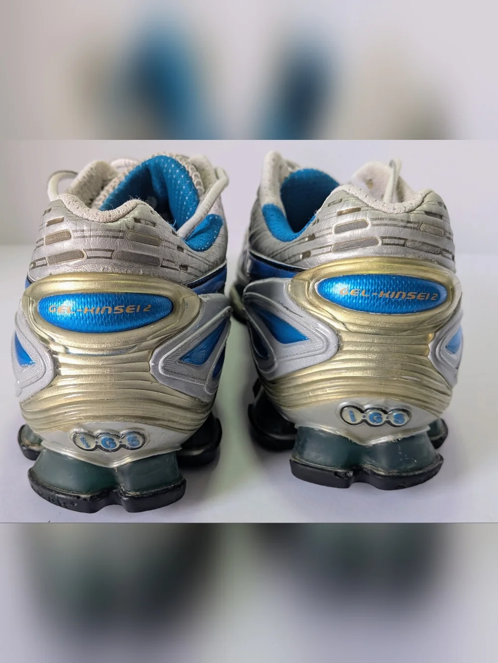 ASICS Gel-Kinsei 2 Women’s Size 8 Running Shoes Silver Blue Cushioned Trainers - Picture 4 of 8